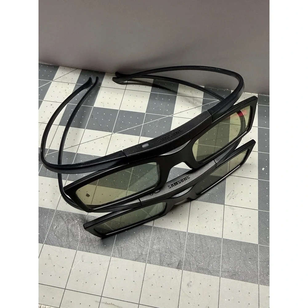 Samsung OEM Smart TV 3D Two Pairs Active Glasses SSG-4100GB 3V Untested As Is!